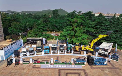 ​​2 de cada 5 camiones pesados vendidos en China son de Shandong Heavy Industry​​