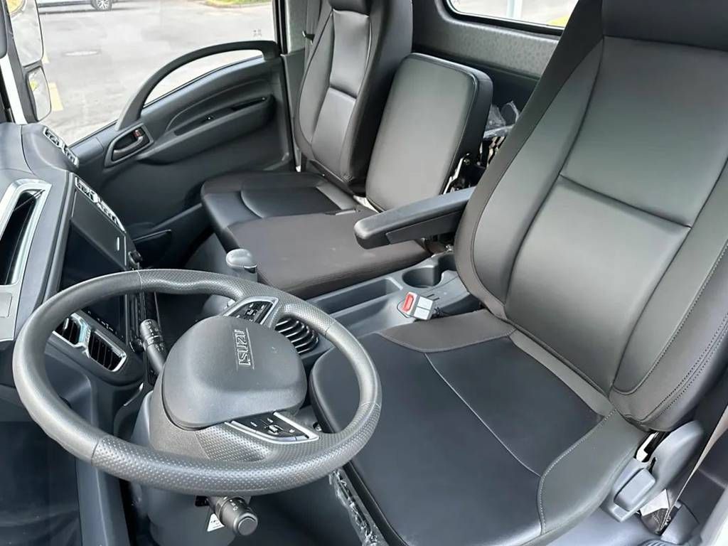 ​​¡Asiento perfecto para fruta y verdura! El nuevo Qingling-ISUZU KV600: ¡Potencia sin igual!​​