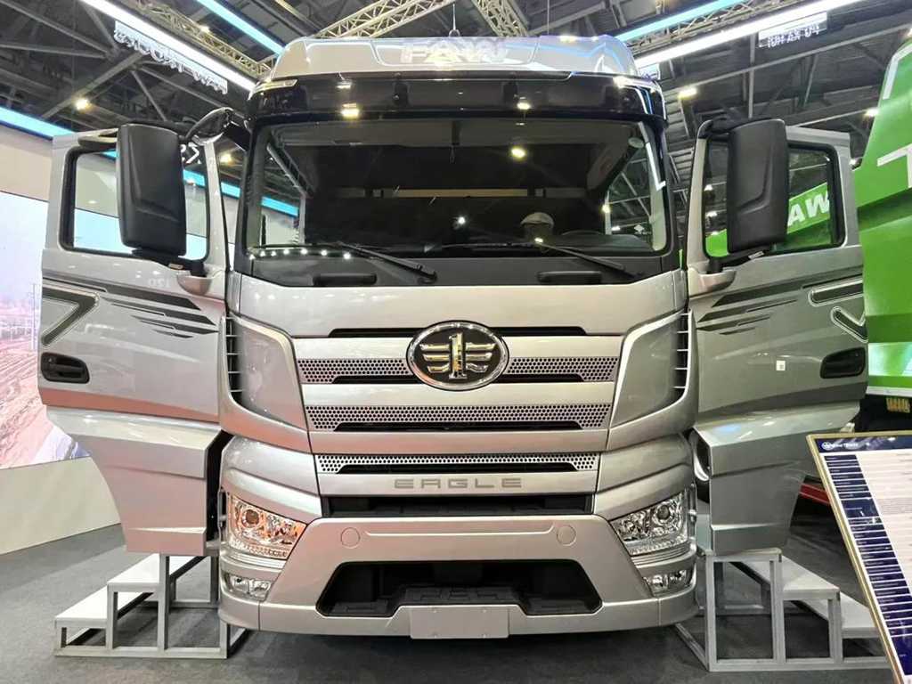 ​​FAW Jiefang desembarca con fuerza en la Exhibición Internacional de Vehículos Comerciales de Astaná​​