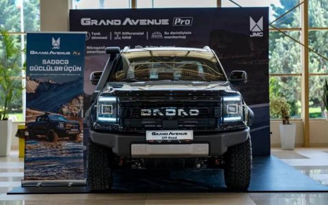 ​​Versión todoterreno de la pickup DADAO debuta en la Semana de la Energía de Bakú (Azerbaiyán)​​
