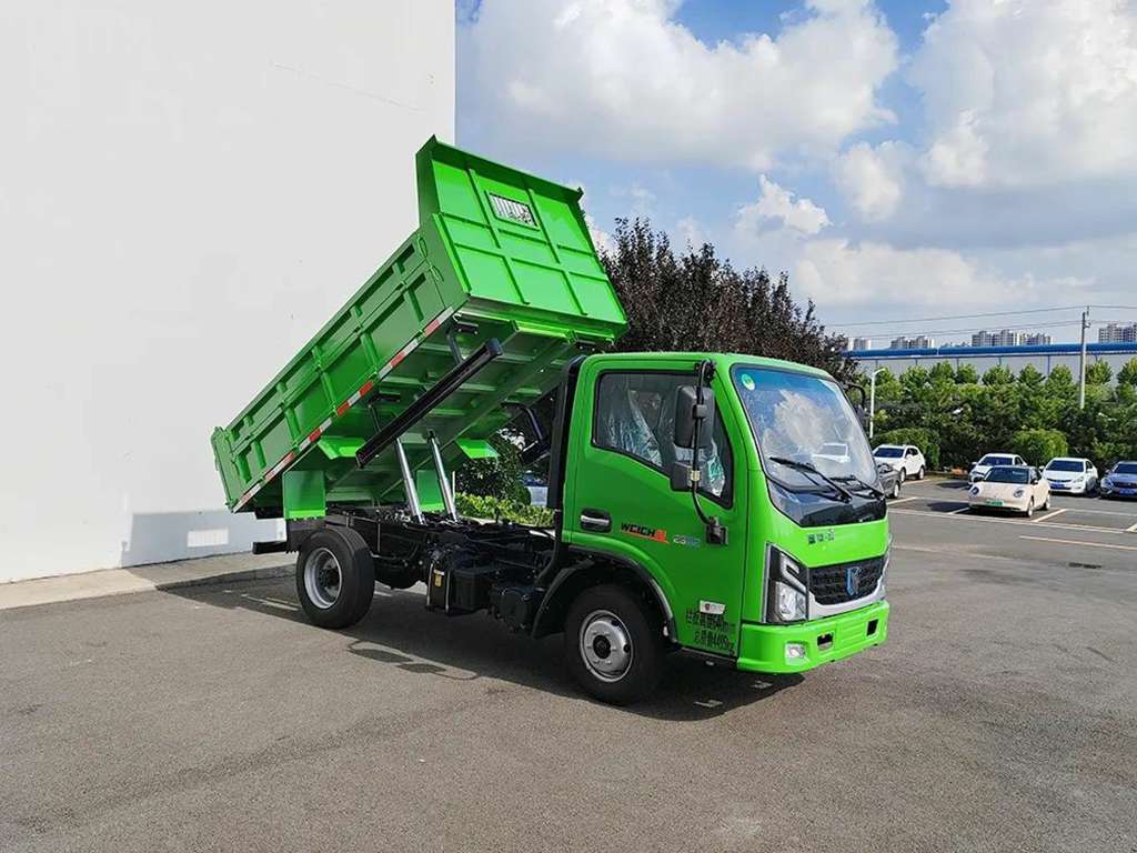 ​​¡El volquete Weichai LANDKING • Han: Alta maniobrabilidad y carga pesada para resolver desafíos operativos! ¡Configuración robusta demuestra su verdadero potencial!​​