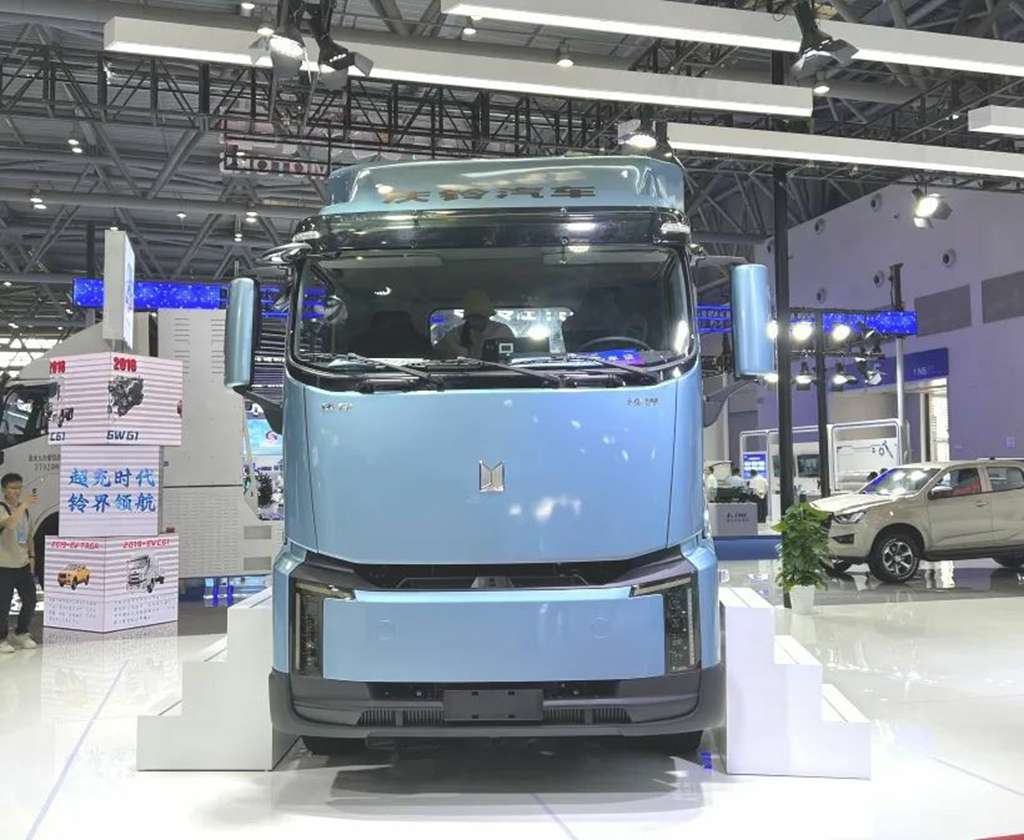 ​​¡La elección líder en camiones eléctricos pesados! Descifrando las "palabras clave" del camión de carga ultrarrápido Qingling Lingjie​​