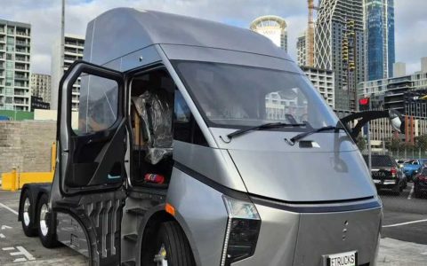 ¡El camión eléctrico inteligente DeepWay debuta en el principal salón de Nueva Zelanda, sumando otra ciudad clave a su mapa comercial global!