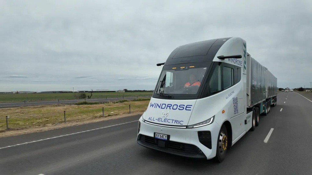 ¡Camión eléctrico de 68 toneladas conquista una pendiente del 18%! Windrose completa pruebas en Australia