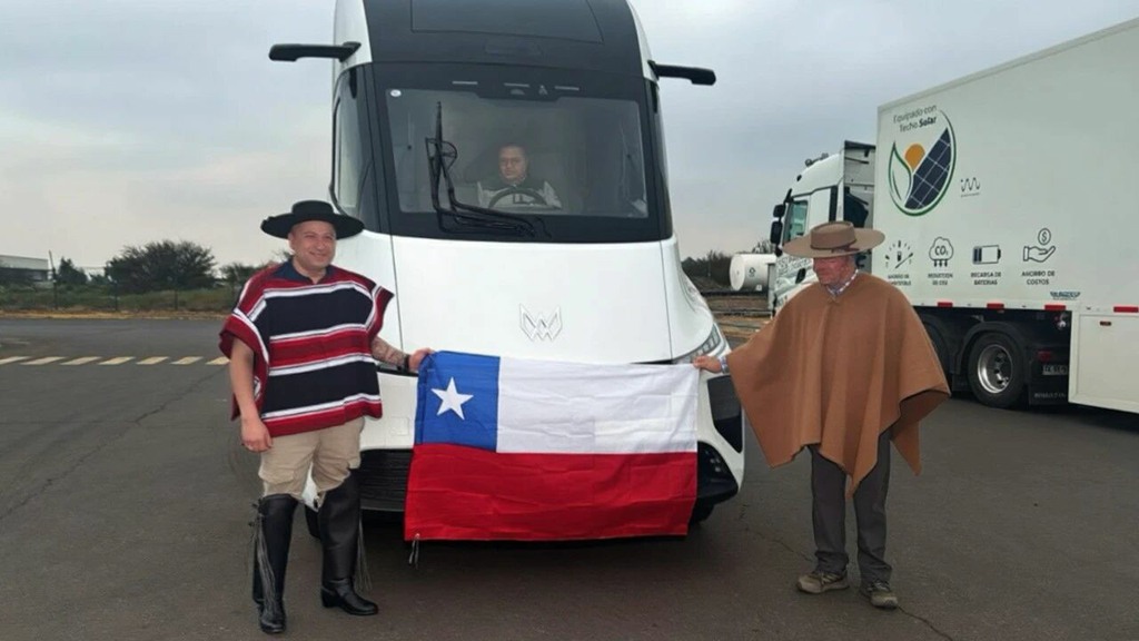 ​​Windrose Technology lanza camión eléctrico de 670 km de autonomía en Chile, sirviendo a clientes como Walmart y MPM​​