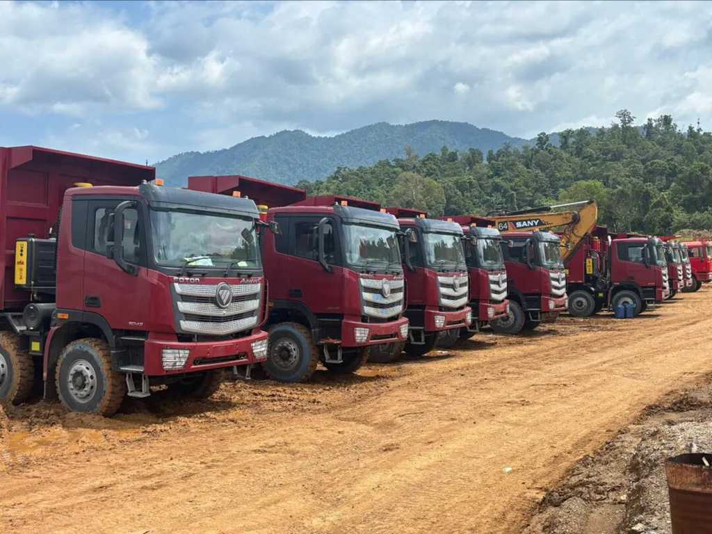 BAIC FOTON firma contrato de 125 camiones pesados con importante cliente minero de Asia Sudoriental