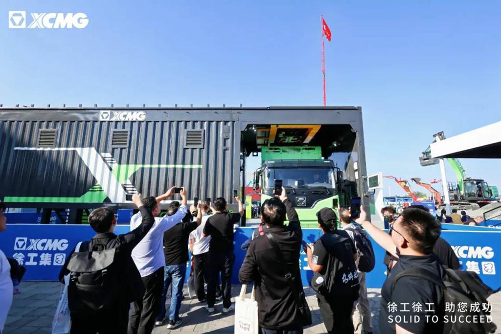 ​​El camión volquete eléctrico puro de 400 grados de XCMG debutará en BICES 2025​​