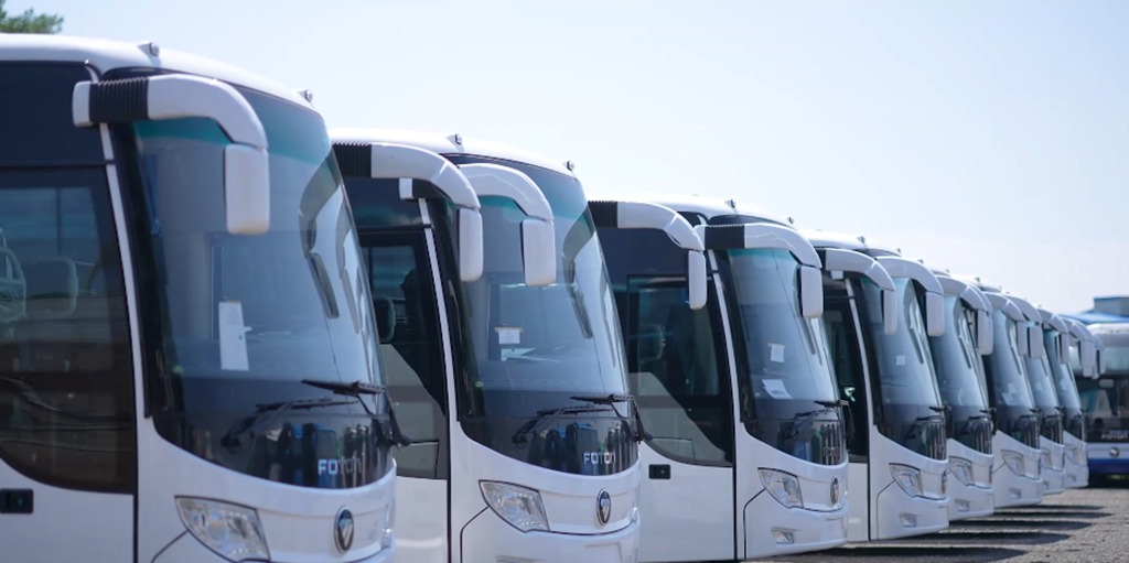BAIC FOTON impulsa el desarrollo social en la República Democrática del Congo: Primera entrega oficial de autobuses escolares y urbanos personalizados