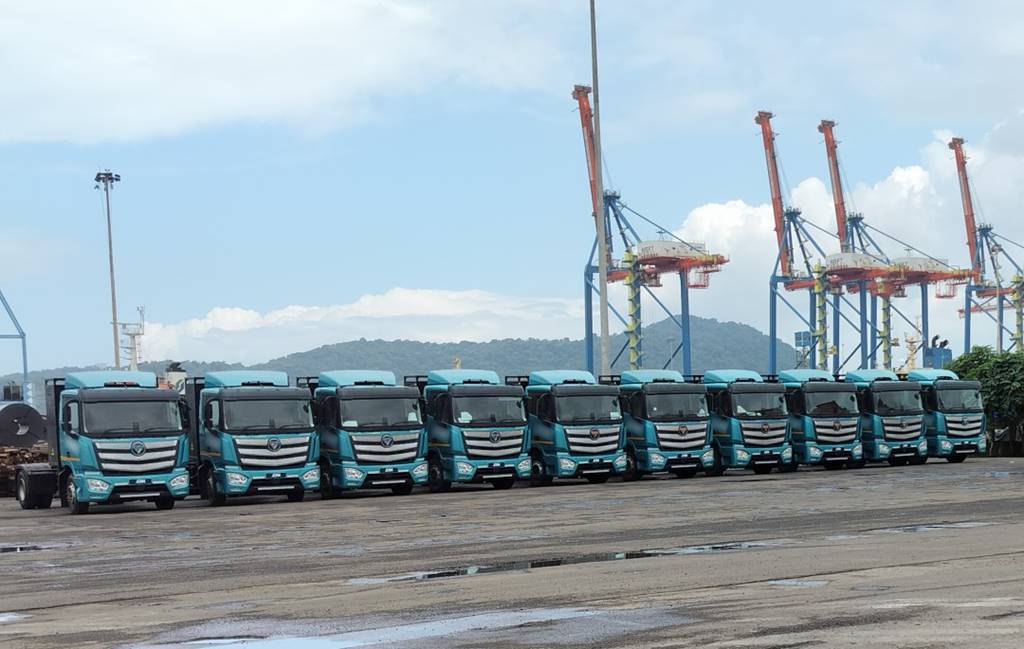​​BAIC FOTON impulsa la modernización ecológica del puerto de Asia Meridional: primera flota de camiones eléctricos entra en operación​​