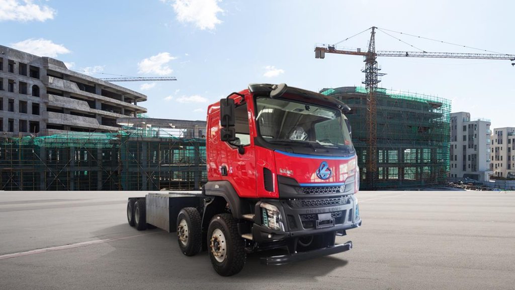 ¡Dualidad de potencia y carga! Chenglong H5 8X4 eléctrico redefine los estándares de transporte urbano