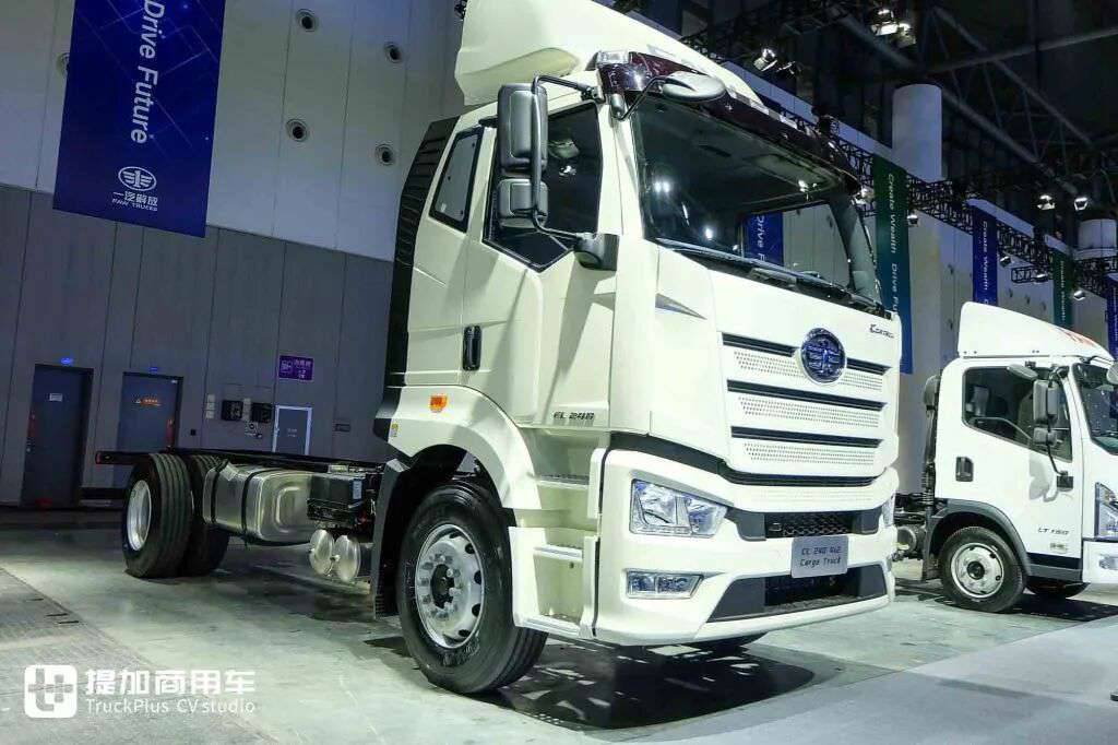 ¡Los tractores de trenes ferroviarios y los vehículos de ingeniería con tracción total llaman la atención! CORTRON, marca extranjera de Jiefang, llega con fotos reales que te muestran sus modelos más destacados.