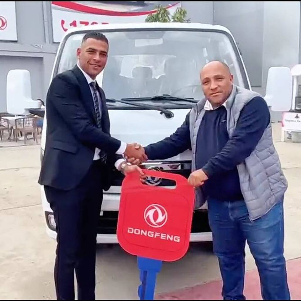La tienda insignia de Dongfeng para vehículos comerciales ligeros en Egipto abre sus puertas, marcando un nuevo capítulo en su expansión internacional.