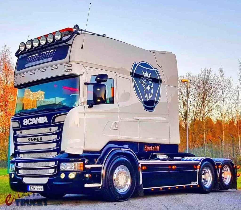 La cabina LongLine de Scania ha sido completamente renovada; ¿acaso llega el nuevo camión insignia de Mann? Descubra con anticipación los nuevos modelos de Oka presentados en el Salón del Automóvil de Hannover.