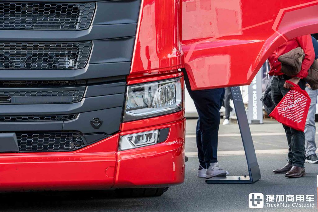 IAA 2026: cabina 80 cm más larga y motor V8 de 770 CV — análisis a fondo del tractor Scania LongLine
