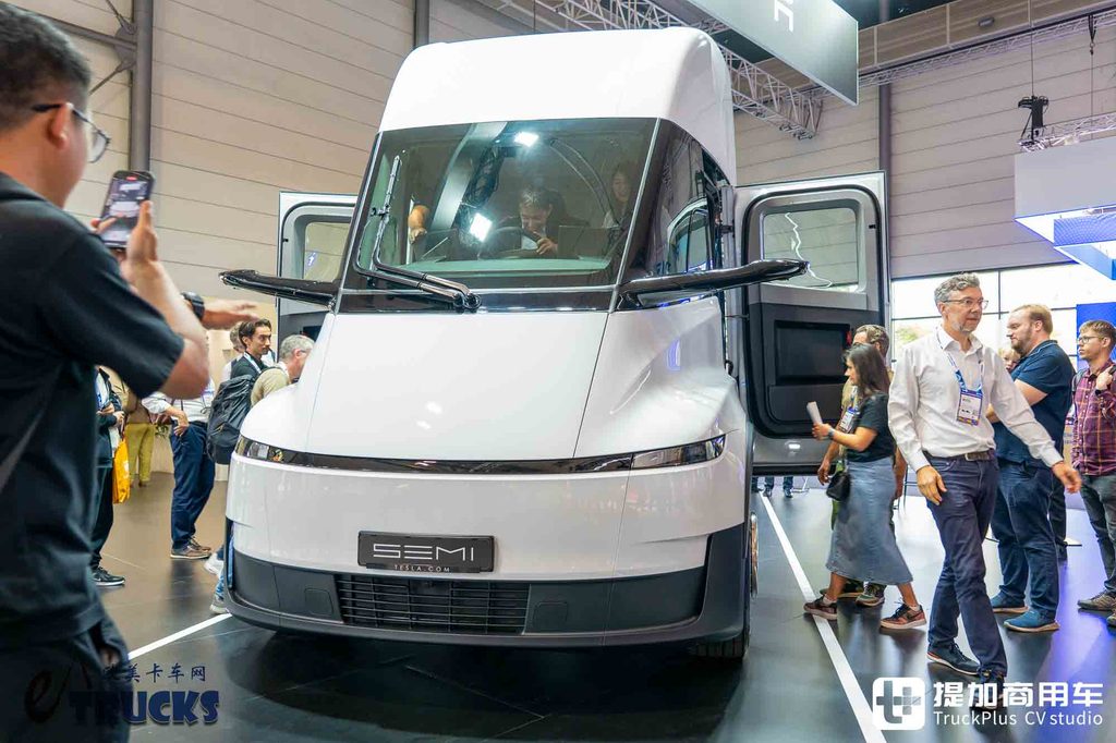 IAA 2026: ¿el camión eléctrico más avanzado del mundo? En realidad, lleno de compromisos — análisis a fondo del Tesla Semi
