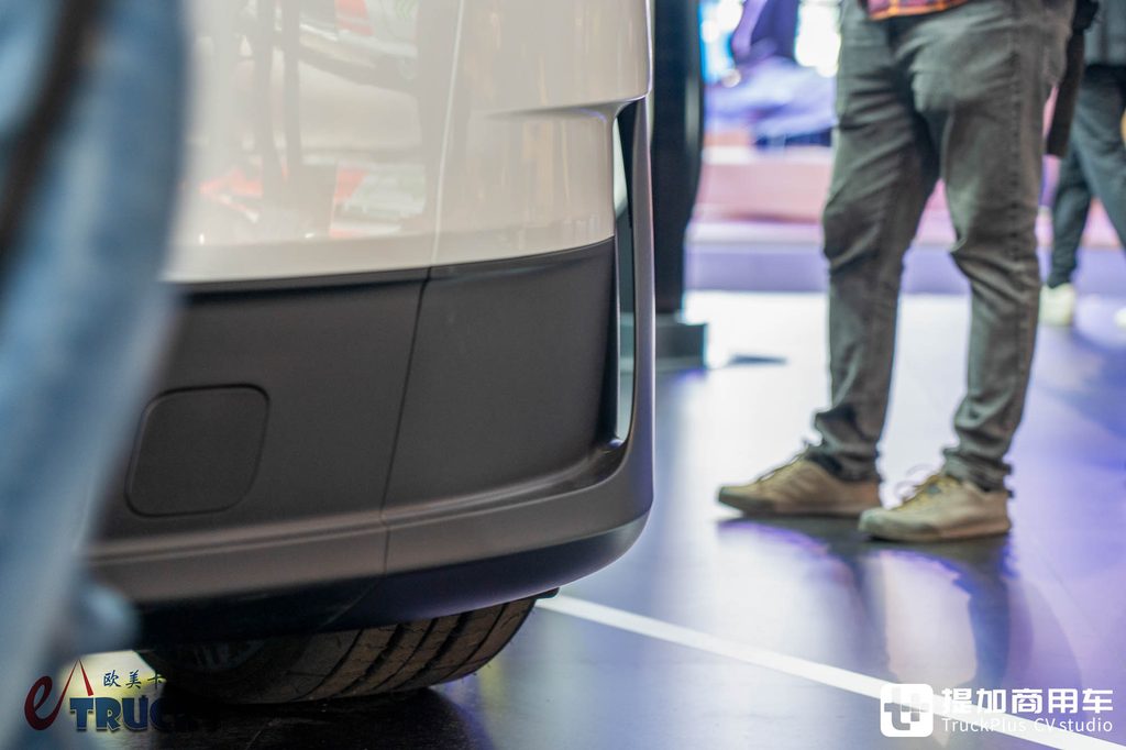 IAA 2026: ¿el camión eléctrico más avanzado del mundo? En realidad, lleno de compromisos — análisis a fondo del Tesla Semi