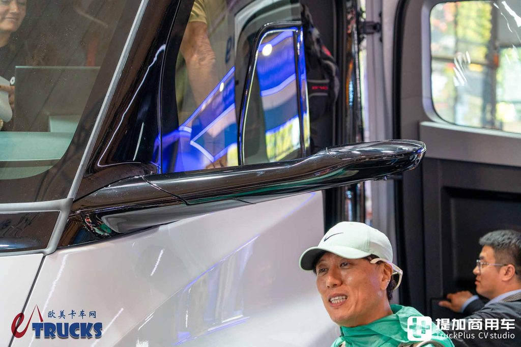 IAA 2026: ¿el camión eléctrico más avanzado del mundo? En realidad, lleno de compromisos — análisis a fondo del Tesla Semi