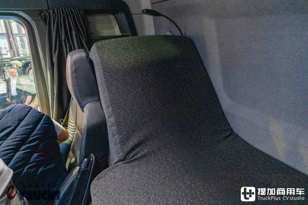IAA 2026: ¿nueva cara frontal, tiradores ocultos y retrovisores electrónicos? Análisis a fondo del nuevo tractor Scania Dynamic 430 R