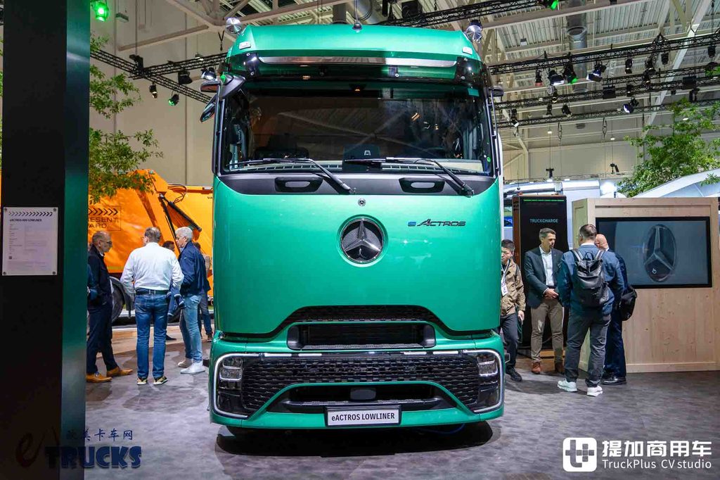 IAA 2026: ¿un camión eléctrico de larga distancia también puede jugar a la quinta rueda baja? Análisis a fondo del tractor Mercedes-Benz eActros Lowliner