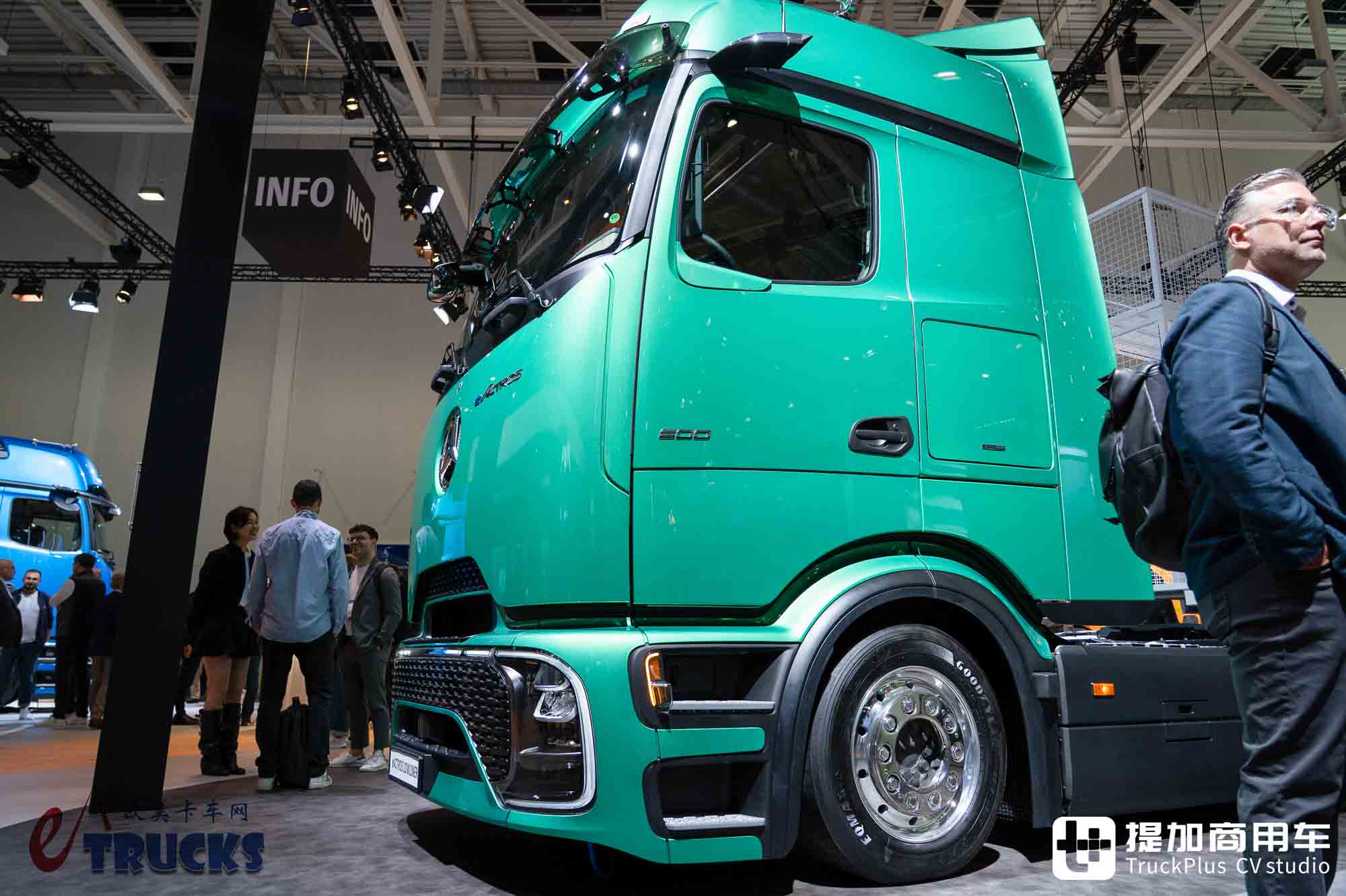 IAA 2026: ¿un camión eléctrico de larga distancia también puede jugar a la quinta rueda baja? Análisis a fondo del tractor Mercedes-Benz eActros Lowliner