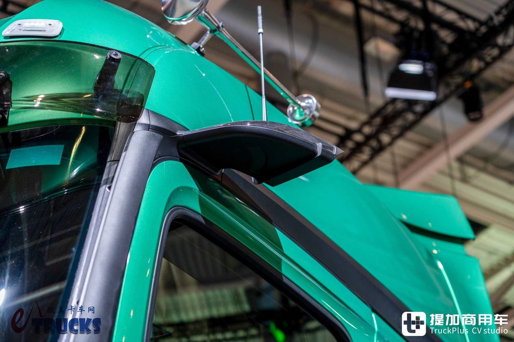 IAA 2026: ¿un camión eléctrico de larga distancia también puede jugar a la quinta rueda baja? Análisis a fondo del tractor Mercedes-Benz eActros Lowliner