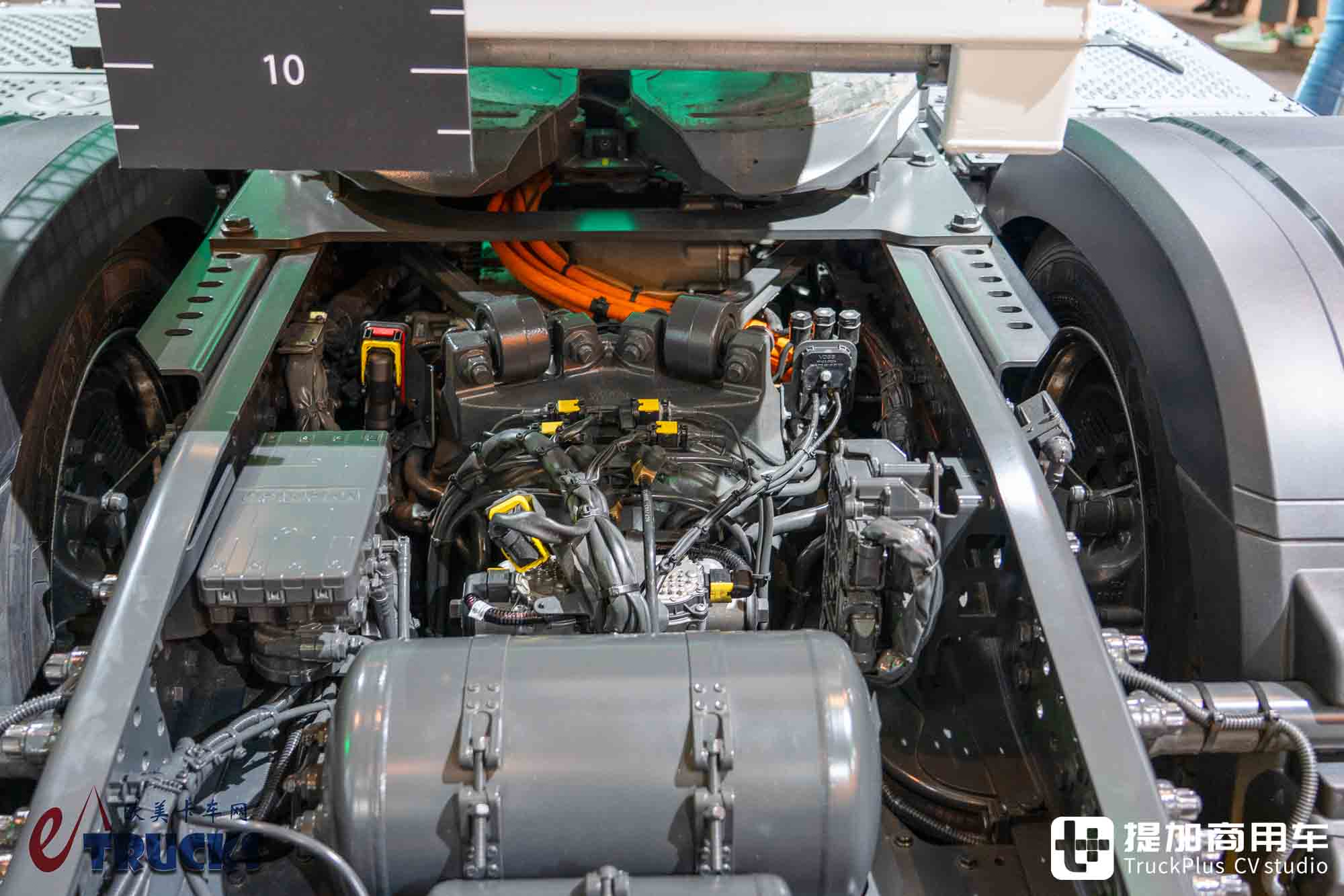 IAA 2026: ¿un camión eléctrico de larga distancia también puede jugar a la quinta rueda baja? Análisis a fondo del tractor Mercedes-Benz eActros Lowliner