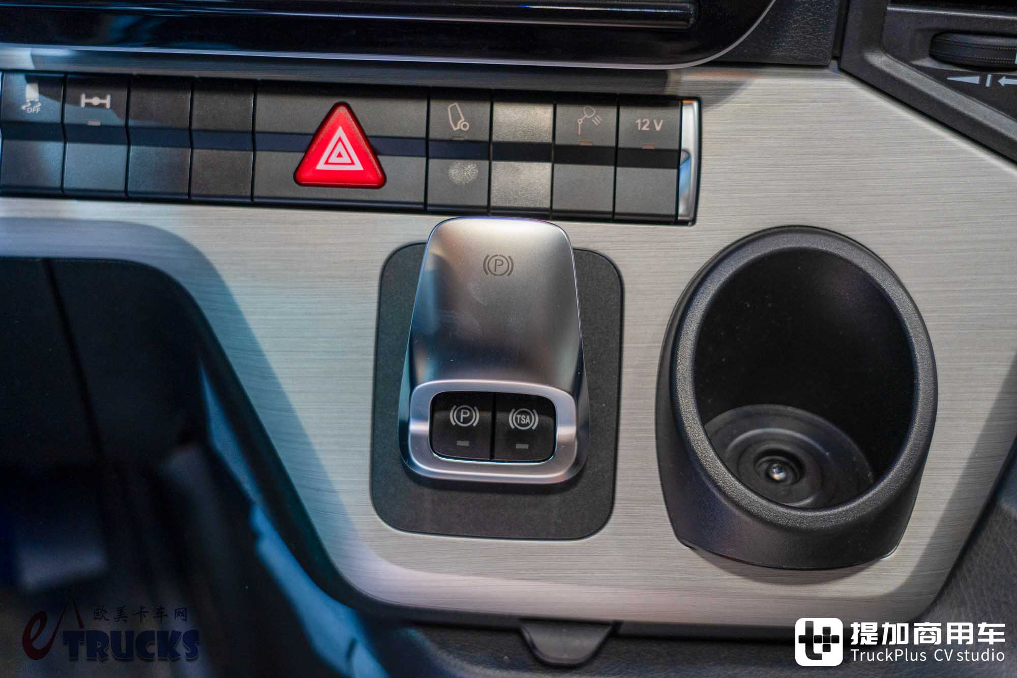 IAA 2026: ¿un camión eléctrico de larga distancia también puede jugar a la quinta rueda baja? Análisis a fondo del tractor Mercedes-Benz eActros Lowliner