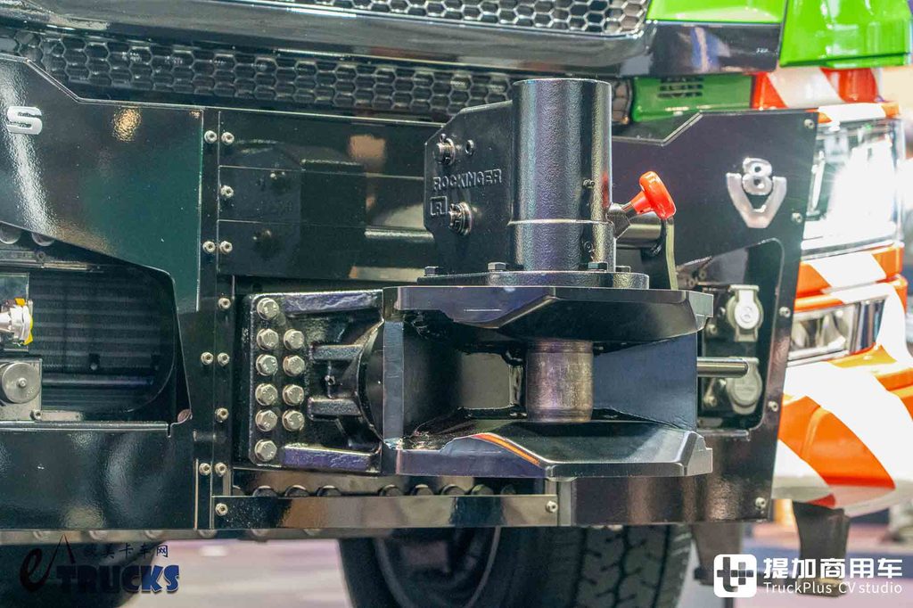 IAA 2026: ¡llegó el rey de las mil toneladas de Scania! Tracción 8x6 con V8 de 770 CV — análisis a fondo del tractor 770 S para transporte de grandes cargas