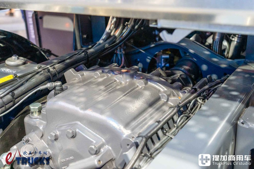 IAA 2026: ¡llegó el rey de las mil toneladas de Scania! Tracción 8x6 con V8 de 770 CV — análisis a fondo del tractor 770 S para transporte de grandes cargas