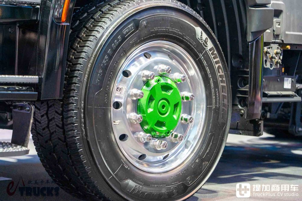 IAA 2026: ¡llegó el rey de las mil toneladas de Scania! Tracción 8x6 con V8 de 770 CV — análisis a fondo del tractor 770 S para transporte de grandes cargas