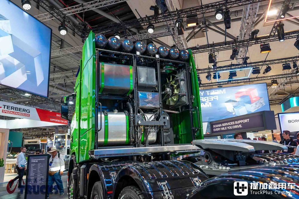 IAA 2026: ¡llegó el rey de las mil toneladas de Scania! Tracción 8x6 con V8 de 770 CV — análisis a fondo del tractor 770 S para transporte de grandes cargas