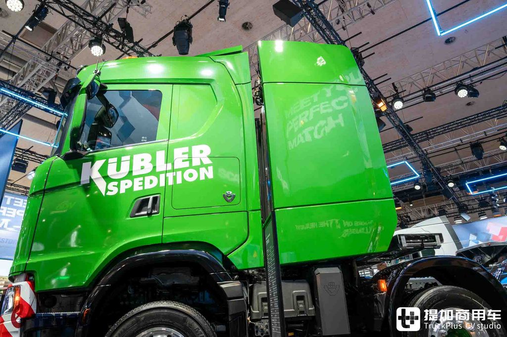 IAA 2026: ¡llegó el rey de las mil toneladas de Scania! Tracción 8x6 con V8 de 770 CV — análisis a fondo del tractor 770 S para transporte de grandes cargas