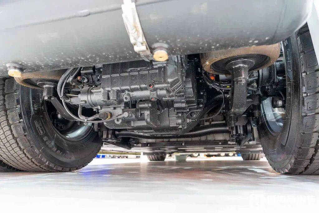 IAA 2026: ¡tracción eléctrica de 1.000 CV + carga de megavatios, y cinco estrellas de seguridad! Análisis completo del tractor eléctrico puro BYD ETT 44