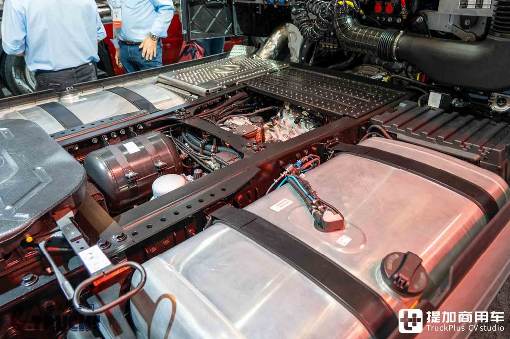 IAA 2026: ¡el octavo de las «Siete Hermanas» de los camiones europeos! ¿El camión nuevo más barato de Europa? Análisis fotográfico en profundidad del Ford F-MAX