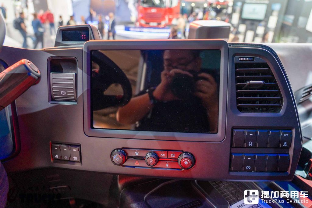 IAA 2026: ¡el octavo de las «Siete Hermanas» de los camiones europeos! ¿El camión nuevo más barato de Europa? Análisis fotográfico en profundidad del Ford F-MAX