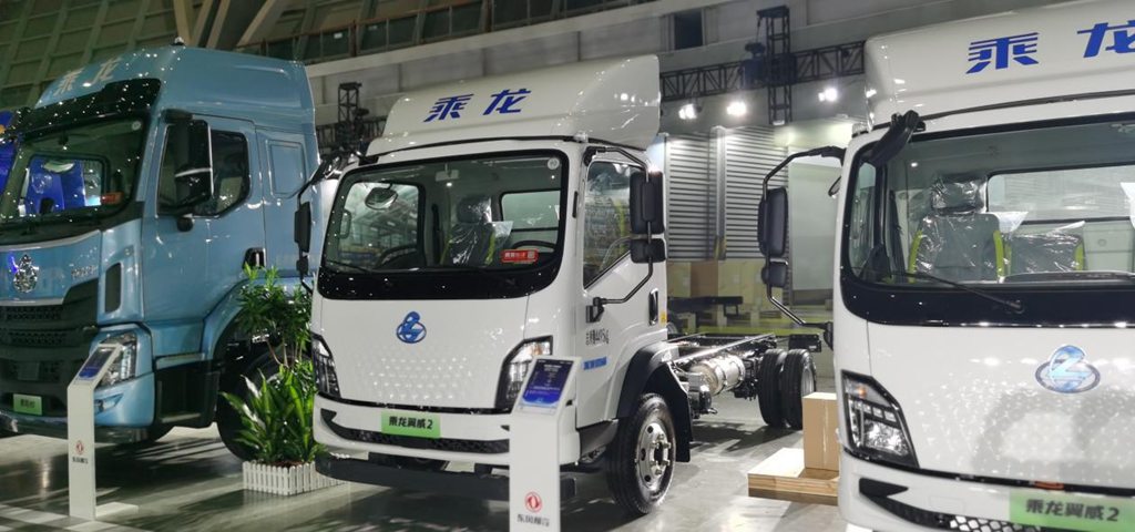 420 km de autonomía + carga rápida de 16 minutos: el camión ligero eléctrico Chenglong EV2 lidera el reparto urbano