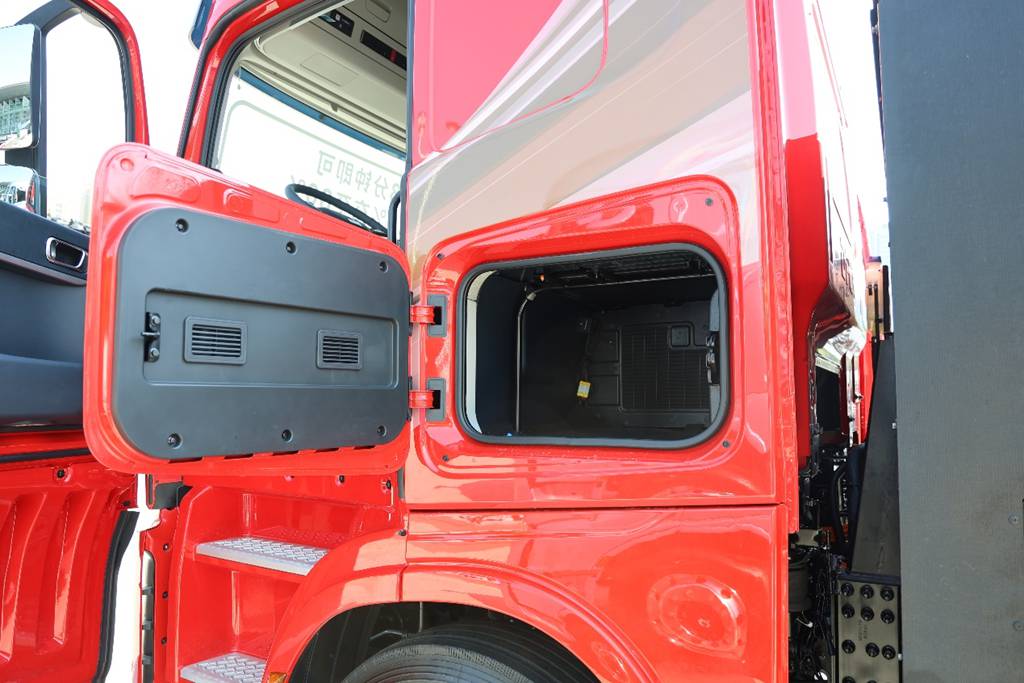 ¡80% en 18 minutos! El Dongfeng Tianlong KH lanza un camión pesado de carga ultrarrápida con cabina totalmente renovada