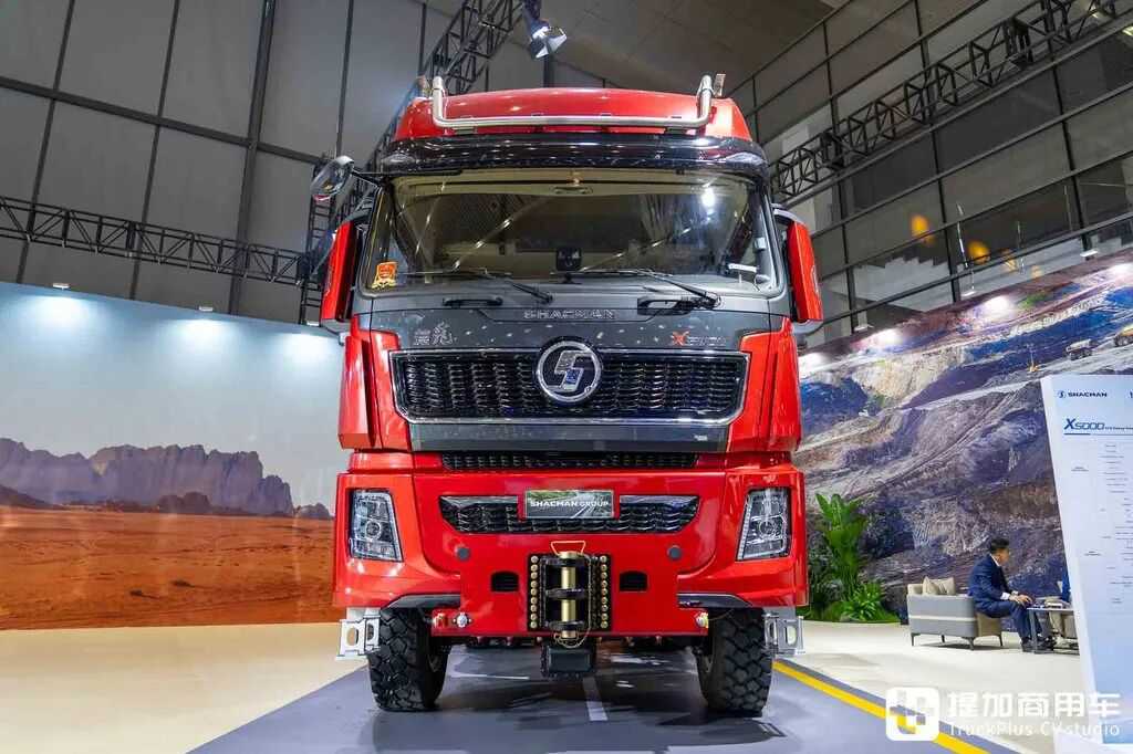 ¿El tractor de gran tonelaje más potente de China? 8×8 + transmisión automática + 660 CV: fotos en profundidad del Shaanxi Delong X5000