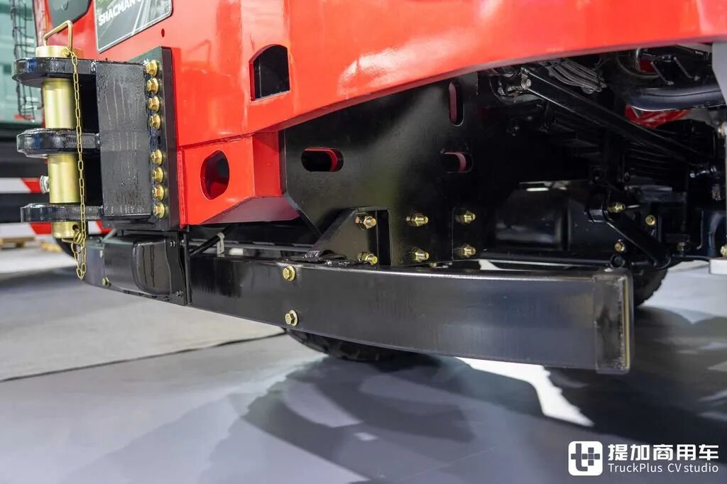 ¿El tractor de gran tonelaje más potente de China? 8×8 + transmisión automática + 660 CV: fotos en profundidad del Shaanxi Delong X5000