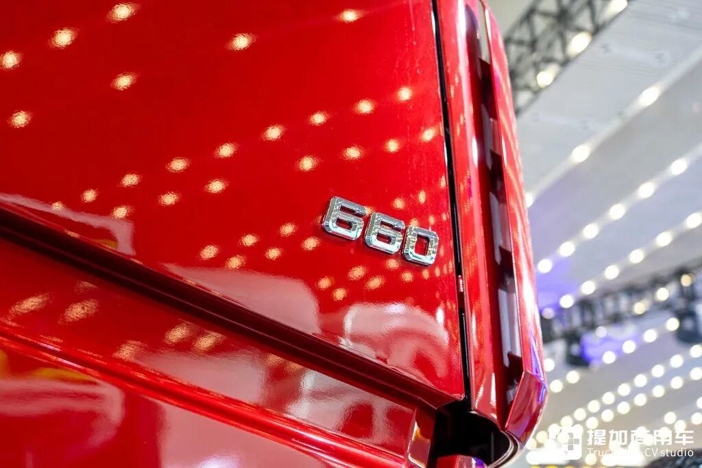 ¿El tractor de gran tonelaje más potente de China? 8×8 + transmisión automática + 660 CV: fotos en profundidad del Shaanxi Delong X5000