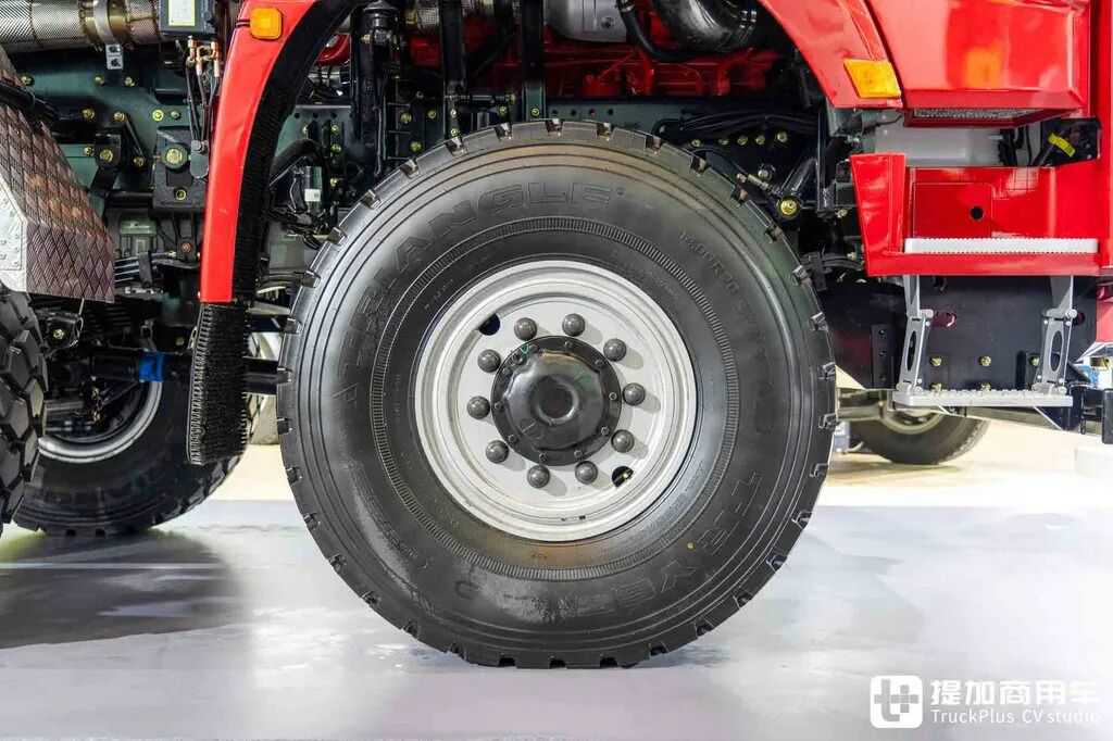 ¿El tractor de gran tonelaje más potente de China? 8×8 + transmisión automática + 660 CV: fotos en profundidad del Shaanxi Delong X5000