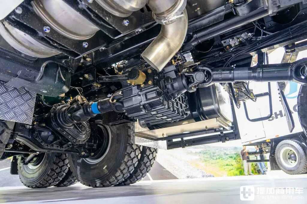 ¿El tractor de gran tonelaje más potente de China? 8×8 + transmisión automática + 660 CV: fotos en profundidad del Shaanxi Delong X5000