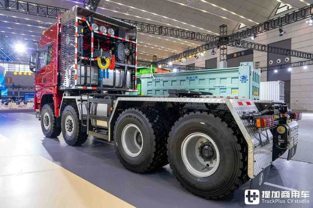 ¿El tractor de gran tonelaje más potente de China? 8×8 + transmisión automática + 660 CV: fotos en profundidad del Shaanxi Delong X5000