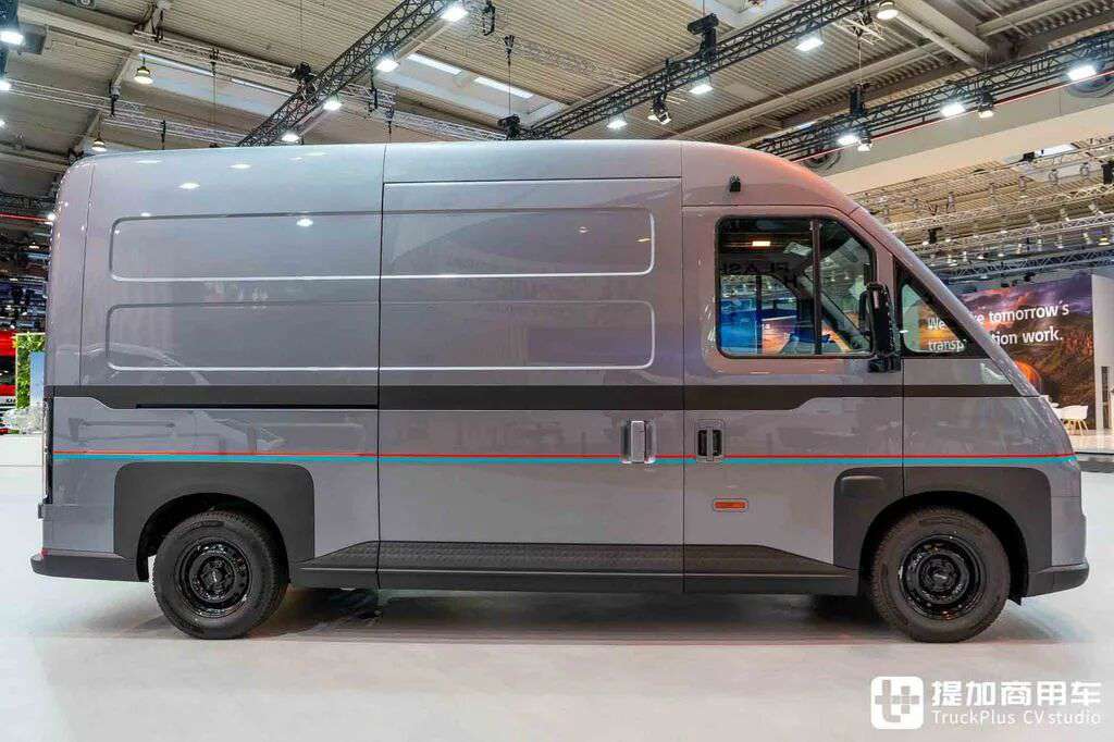 ¿Una furgoneta BYD difícil de ver en el mercado local? Opción de tracción total y descarga externa — BYD E-Vali a fondo