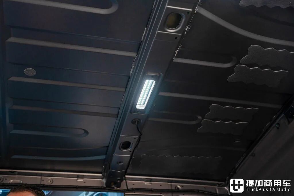 ¿Una furgoneta BYD difícil de ver en el mercado local? Opción de tracción total y descarga externa — BYD E-Vali a fondo