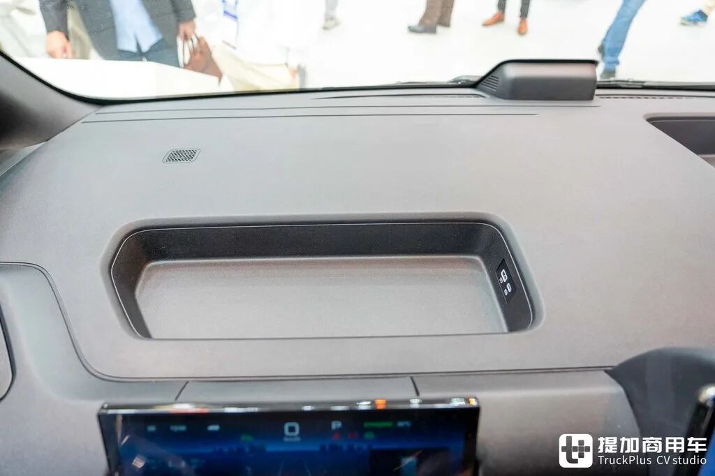 ¿Una furgoneta BYD difícil de ver en el mercado local? Opción de tracción total y descarga externa — BYD E-Vali a fondo